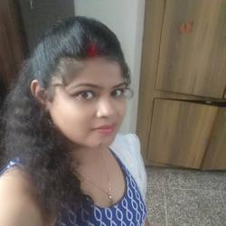 Clubhouse profile picture for @minakshi29