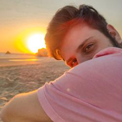 Leonardo Favero Clubhouse