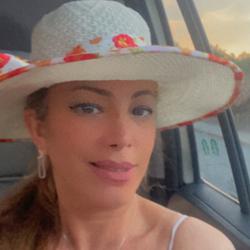 Leila Ebrahimi Clubhouse