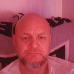 Clubhouse profile picture for @gutting