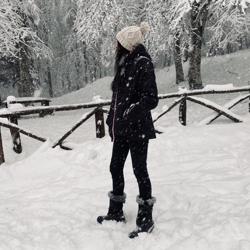 Alessandra Tinti Clubhouse