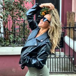 Bobbie Jo Davis Clubhouse