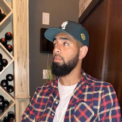 Clubhouse profile picture for @boozer