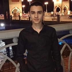 Clubhouse profile picture for @moazhassan