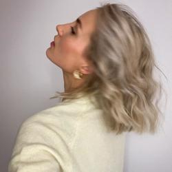 Sandra Holmäng Clubhouse