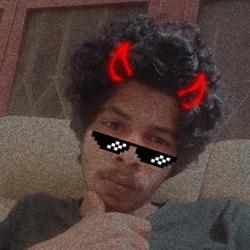 Clubhouse profile picture for @topple