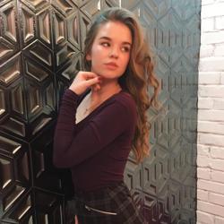 Julia Khapoknysh Clubhouse