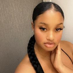 Makaylah Oviawe Clubhouse