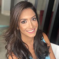 Julia Paranhos Clubhouse