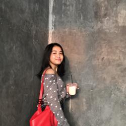 Fadya Putri Clubhouse