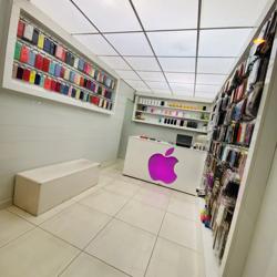 Apple Store Clubhouse