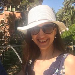 Yasemin San Clubhouse