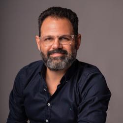 Freddy Arturo Ginebra Clubhouse