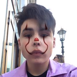 Clubhouse profile picture for @layola