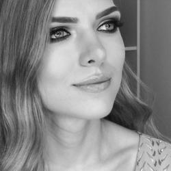 Corina Cojocaru Clubhouse