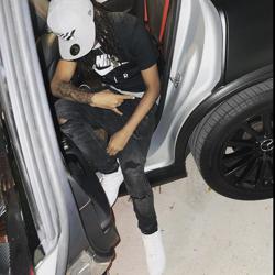 Staingang Nut Clubhouse