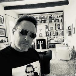 JULIAN LENNON Clubhouse