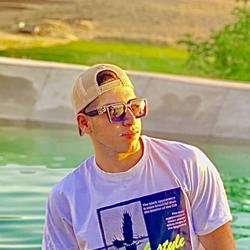 Rozhman Hosseini Clubhouse