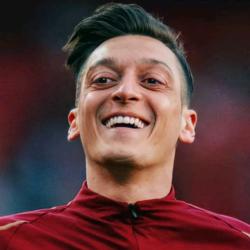 Muhsin Ozil Clubhouse