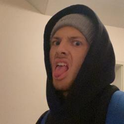 Clubhouse profile picture for @velasco