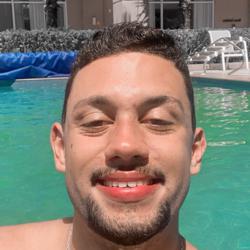 Clubhouse profile picture for @gustavao