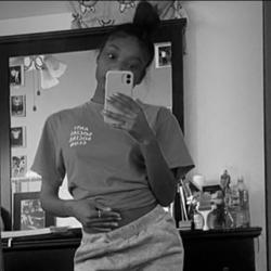 Nanaa Laurenn Clubhouse