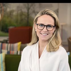 Mia Ritsfalk Clubhouse