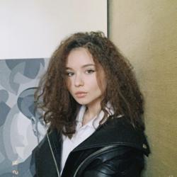 Diana Iskxa Clubhouse