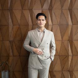 Kim Sadakorn Clubhouse