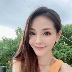 Angela Huang Clubhouse