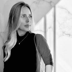 Juliana Duda Clubhouse