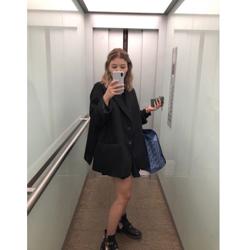 Julia Fröhlich Clubhouse