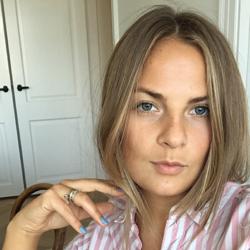 Victoria Thiis Clubhouse