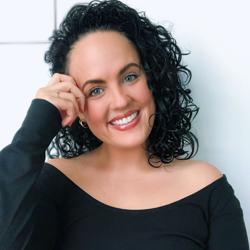 Sina Schneck Clubhouse