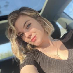 Yana Sermais Clubhouse