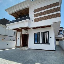 Evelyn Ajibola Clubhouse