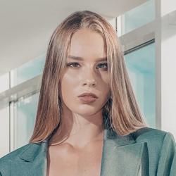 Dasha Frolova Clubhouse