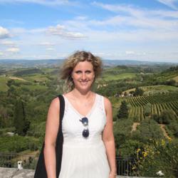Daniela E. Clubhouse