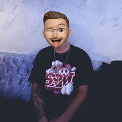 Clubhouse profile picture for @mooh