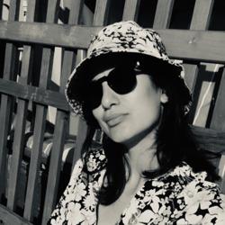 Lara Juretzka Clubhouse