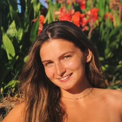 Maria Teresa Araujo Clubhouse