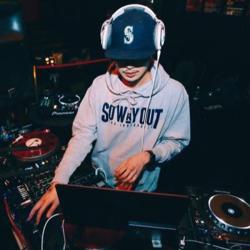DJ L-ssyde Clubhouse