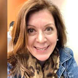 Adriana Cambio Clubhouse