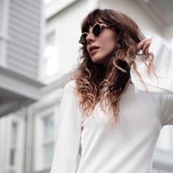 Elif Tezcan Clubhouse