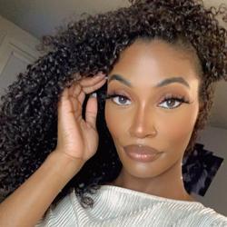 Alexxus Marie Clubhouse