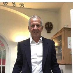 Gerald Ratner Clubhouse