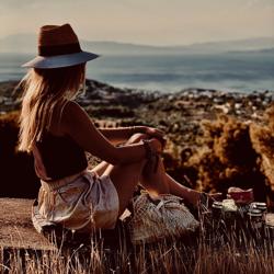 Maren Helgestuen Clubhouse