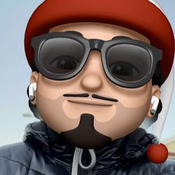 Clubhouse profile picture for @lumore777
