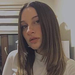 Özge Kalaycı Clubhouse