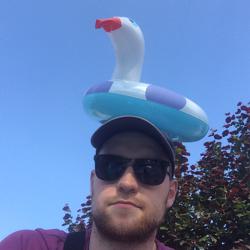 Clubhouse profile picture for @lexandrei